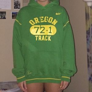 Size XL, U of Oregon Hoodie (Cotton/Polyester)